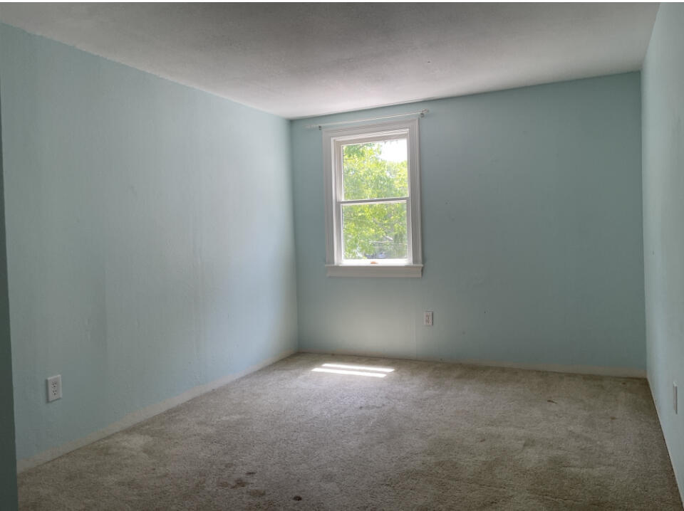 42 Forest Drive Mashpee, MA 02649 - Photo 23 of 55 an empty room with a window