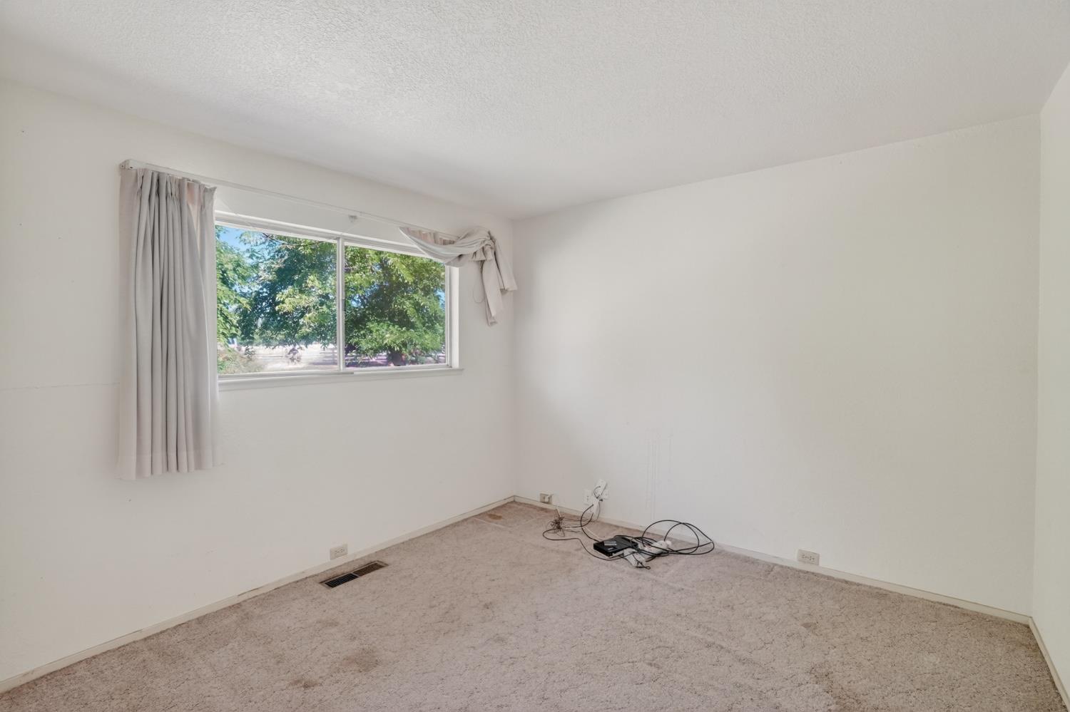8465 Dillard Road Wilton, CA 95693 - Photo 22 of 49