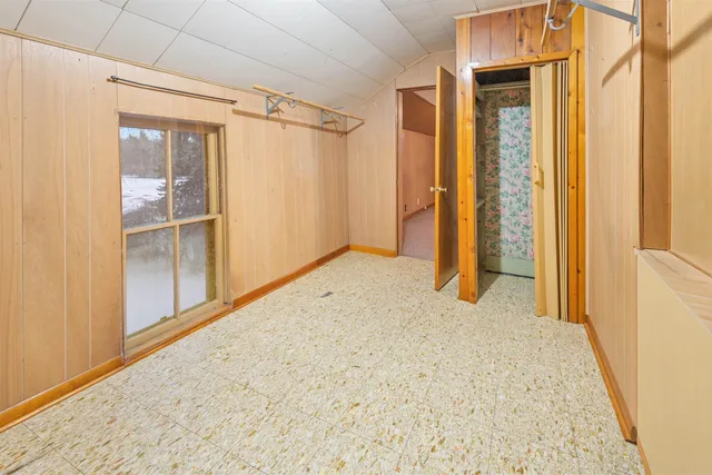 $89,900 | 300 4th Avenue, Menominee, MI 49858