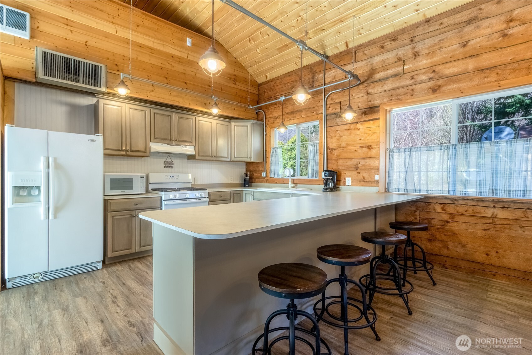 4886 Biscuit Ridge Road Waitsburg, WA 99361 - Photo 13 of 31