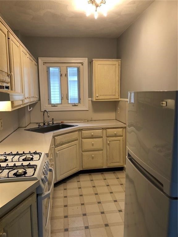 356 Orient Avenue Pawtucket, RI 02861 - Photo 6 of 15