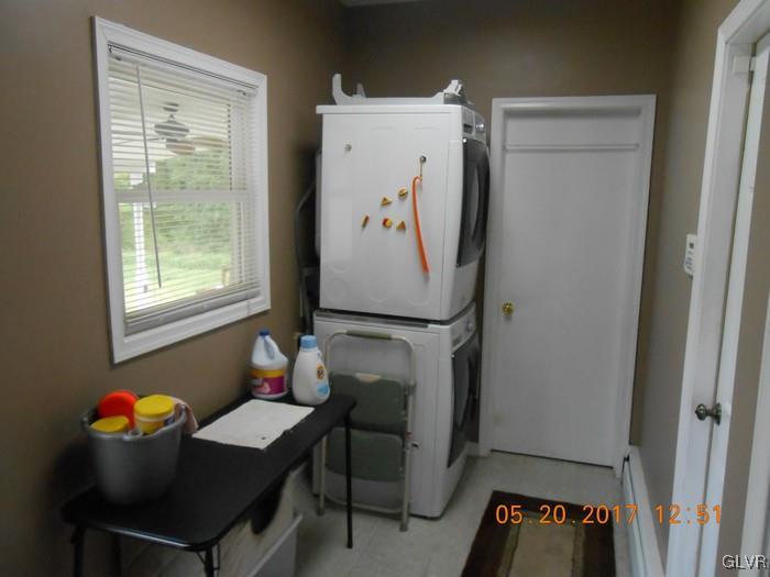 2340 Stoney Ridge Road Palmerton, PA 18071 - Photo 16 of 20 laundry