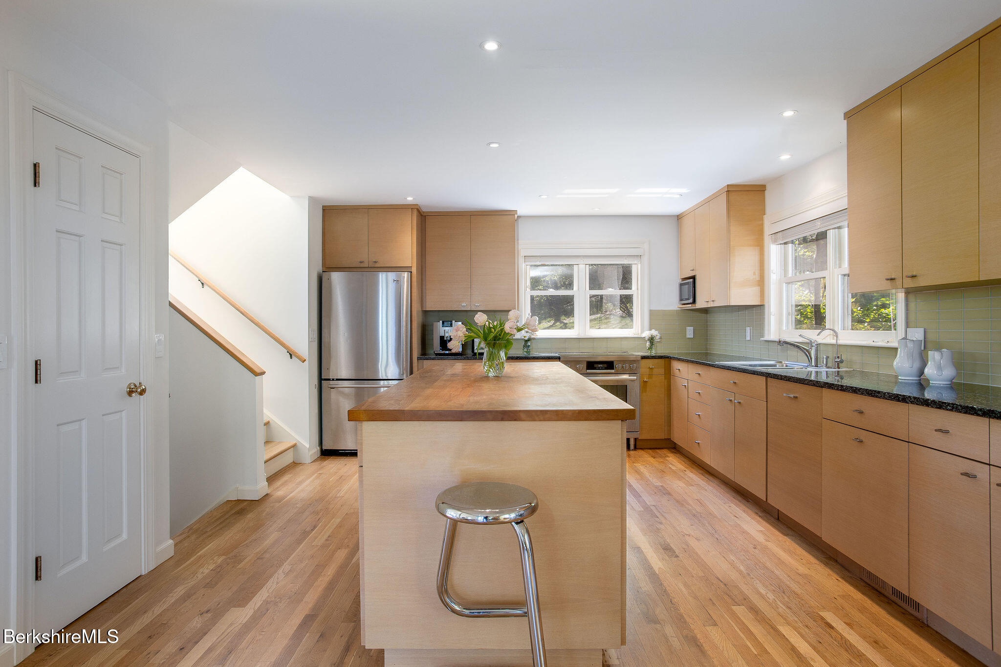 109 Under Mountain Road Lenox, MA 01240 - Photo 21 of 53 0030