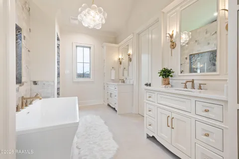 $900,000 | 201 Greyford Drive, Lafayette, LA 70503