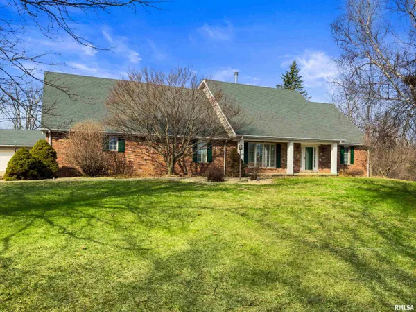 $649,900 | 17215 Mangold Road, Edelstein, IL 61526