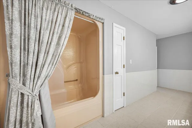 $719,000 | 17215 Mangold Road, Edelstein, IL 61526