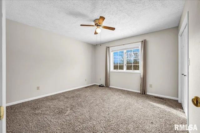 $719,000 | 17215 Mangold Road, Edelstein, IL 61526