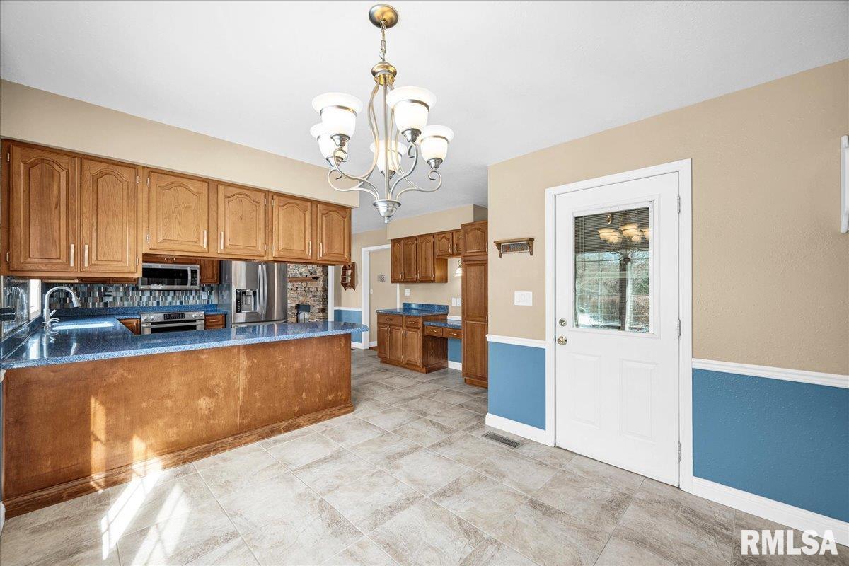 17215 Mangold Road Edelstein, IL 61526 - Photo 7 of 54