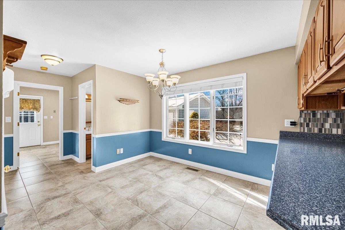 17215 Mangold Road Edelstein, IL 61526 - Photo 8 of 54