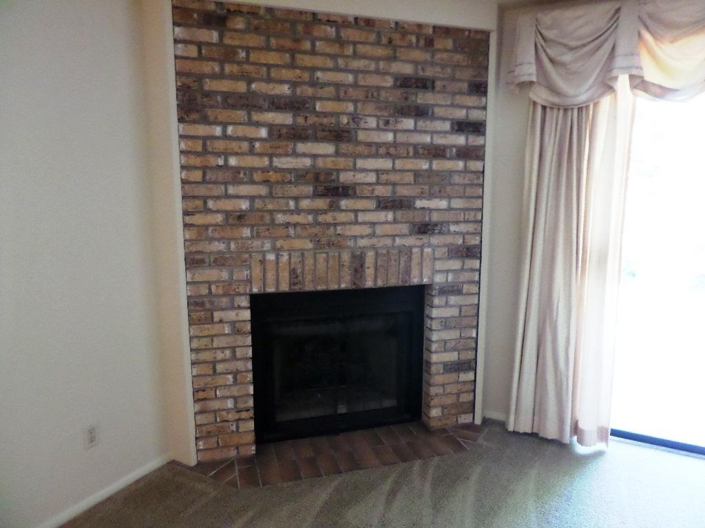 129 Brandeis Lane Oak Ridge, TN 37830 - Photo 14 of 20 fireplace