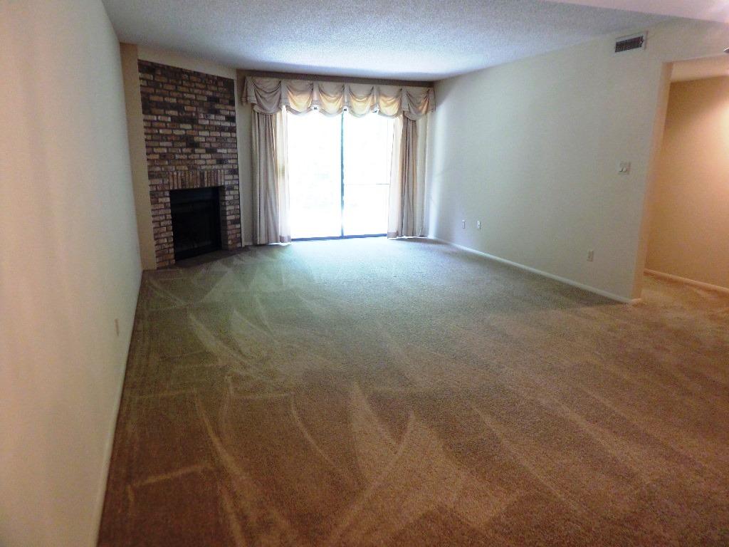 129 Brandeis Lane Oak Ridge, TN 37830 - Photo 7 of 20 living