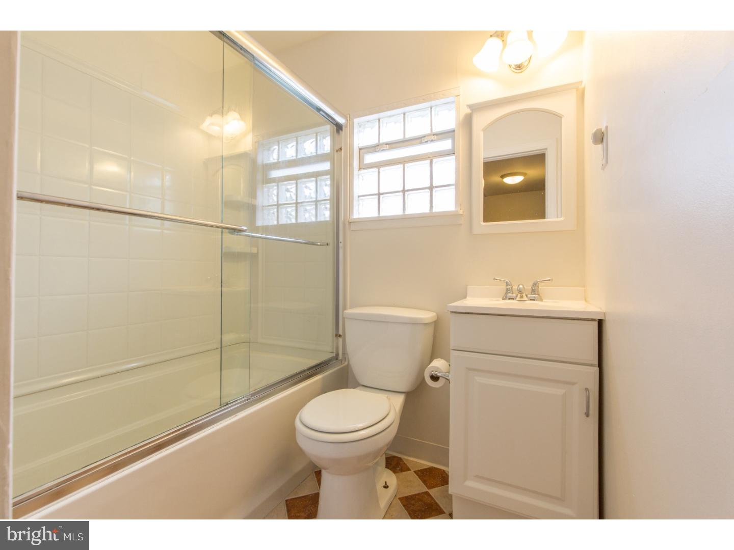 10813 Proctor Road Philadelphia, PA 19116 - Photo 12 of 18 Gallery Image 12