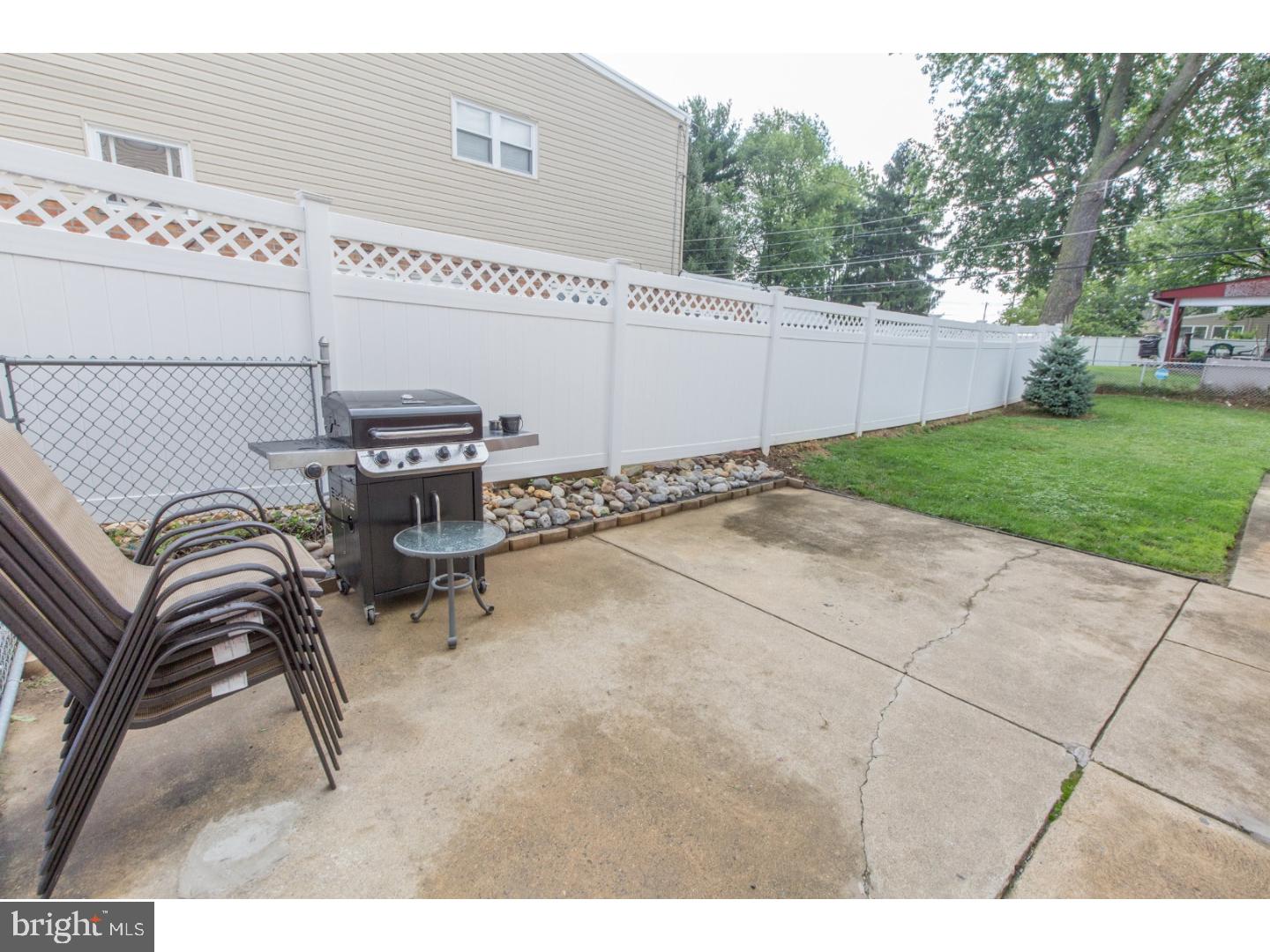 10813 Proctor Road Philadelphia, PA 19116 - Photo 4 of 18 Gallery Image 4