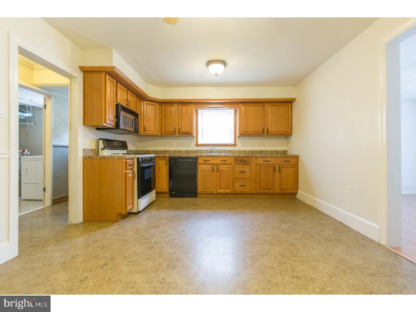 10813 Proctor Road Philadelphia, PA 19116 - Photo 8 of 18 Gallery Image 8