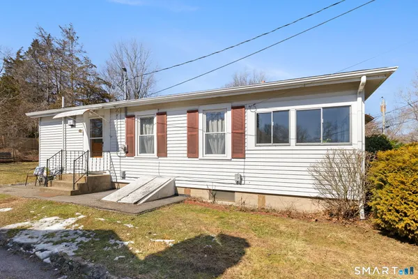 $285,000 | 11 Lookout Drive, East Haddam, CT 06415