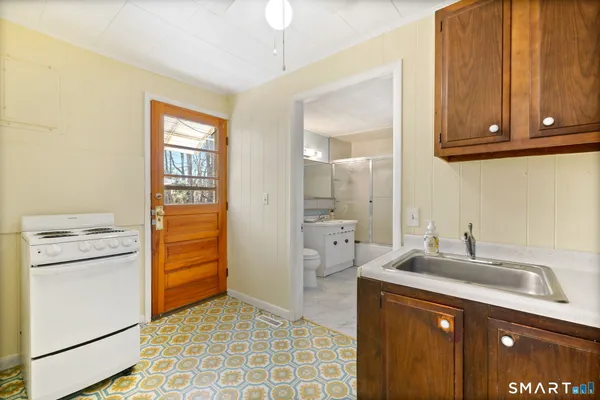 $285,000 | 11 Lookout Drive, East Haddam, CT 06415