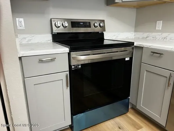 a view of washer and dryer