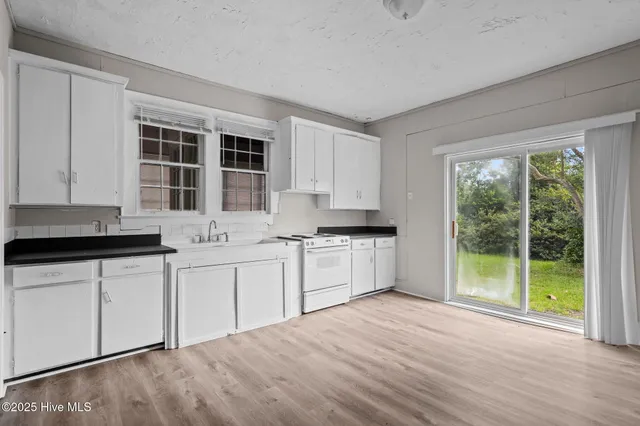 $499,900 | 120 Yorktown Drive, Wilmington, NC 28401