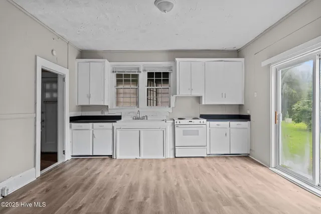 $499,900 | 120 Yorktown Drive, Wilmington, NC 28401