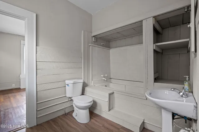 $499,900 | 120 Yorktown Drive, Wilmington, NC 28401