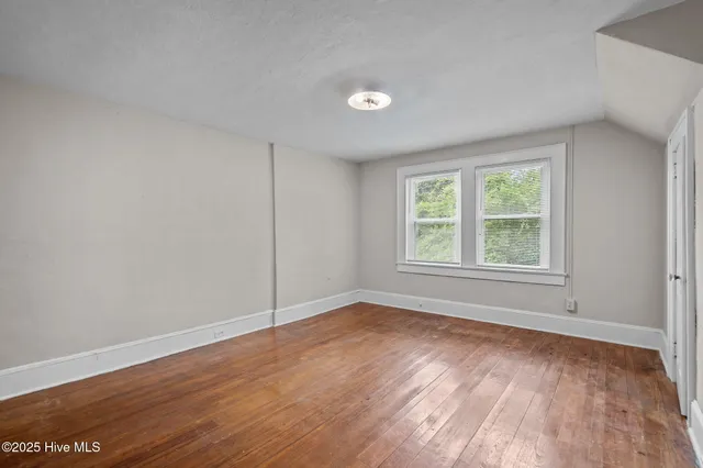 $499,900 | 120 Yorktown Drive, Wilmington, NC 28401