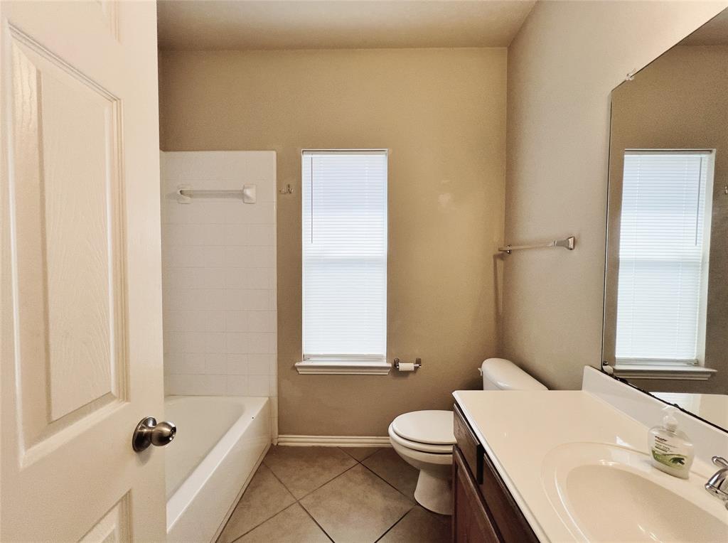 552 Kerry Street Crowley, TX 76036 - Photo 21 of 27