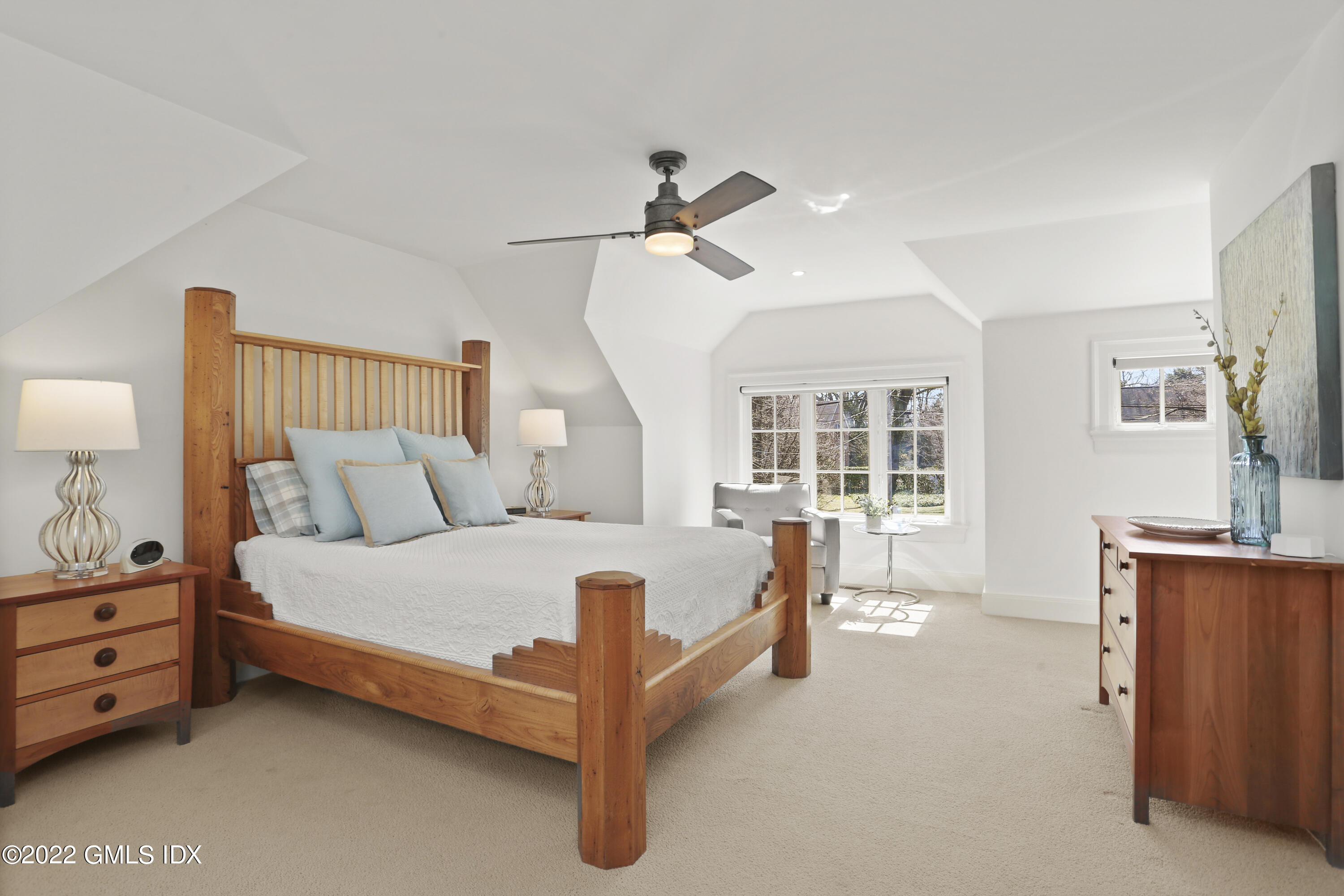 7 Owenoke Way Riverside, CT 06878 - Photo 20 of 37 a bed room with a bed and a night stand