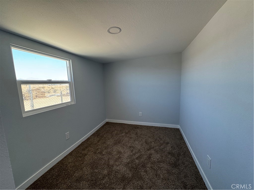 15030 Fairlane Road Lucerne Valley, CA 92356 - Photo 12 of 15
