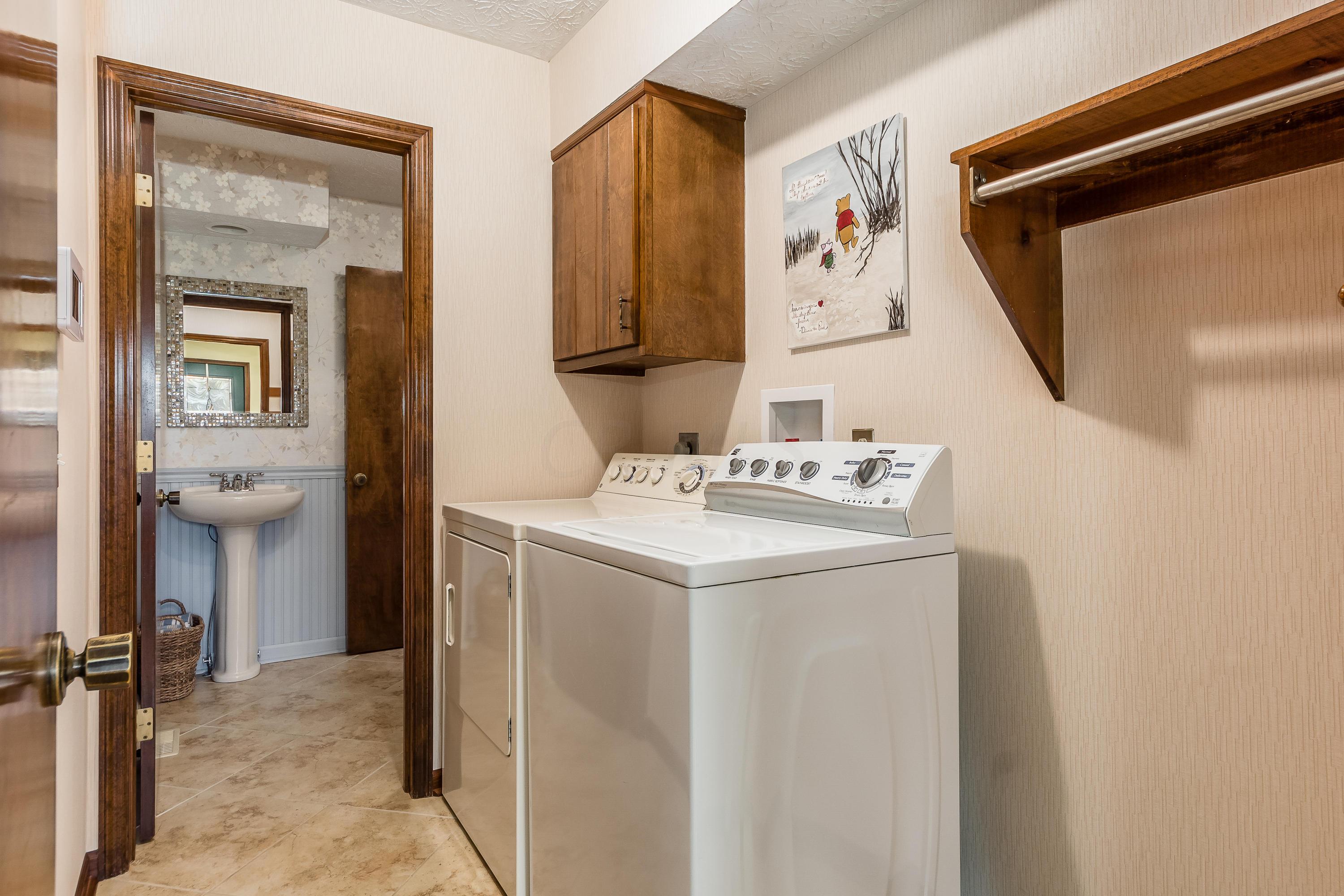 7727 Strathmoore Road Dublin, OH 43016 - Photo 16 of 35 Gallery Image 16
