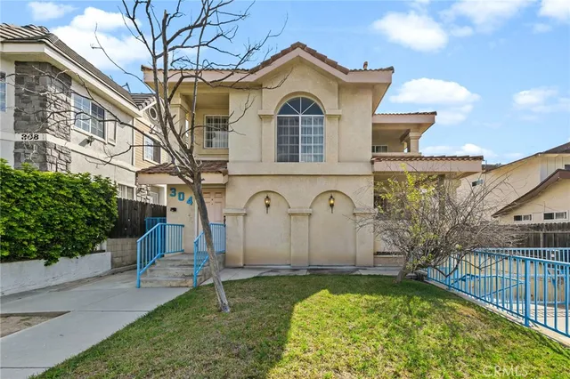 $2,950 | 304 North Marguerita Avenue, Unit C, Alhambra, CA 91801