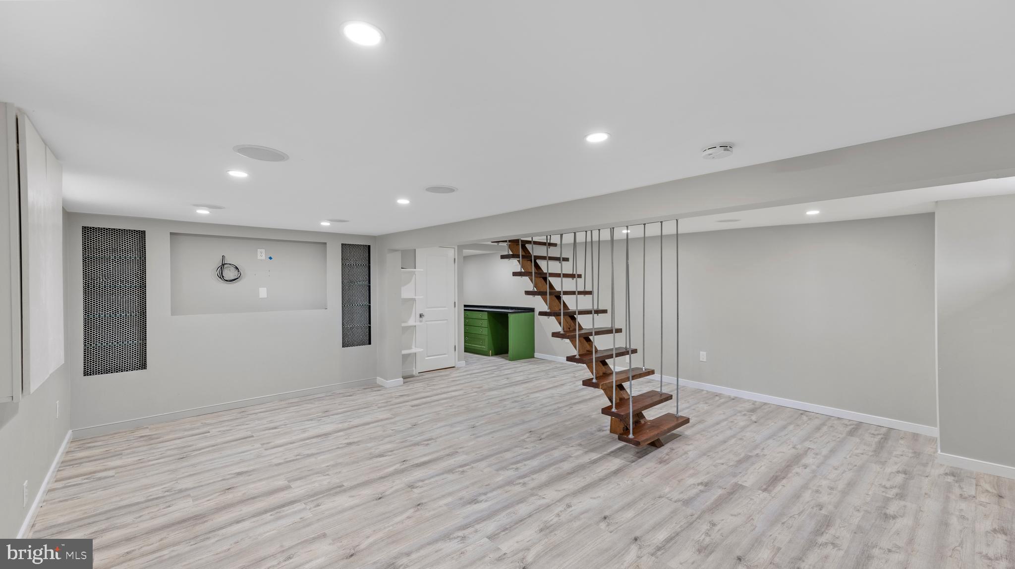 15705 Barnesville Road Boyds, MD 20841 - Photo 28 of 49 a view of a room with gym equipment