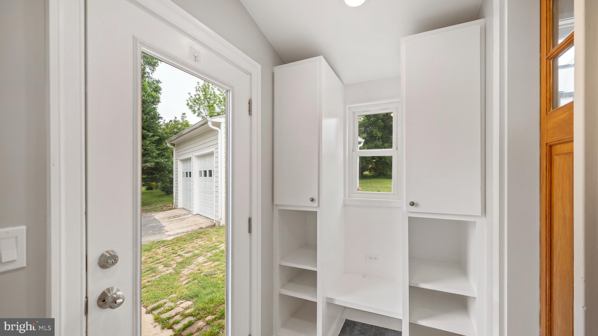 15705 Barnesville Road Boyds, MD 20841 - Photo 4 of 49 a view of a balcony from next to room