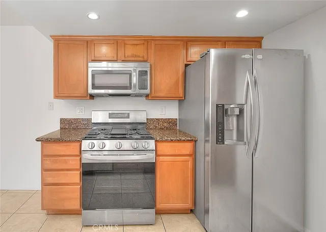 $307,500 | 1315 Massachusetts Avenue, Unit 204, Riverside, CA 92507