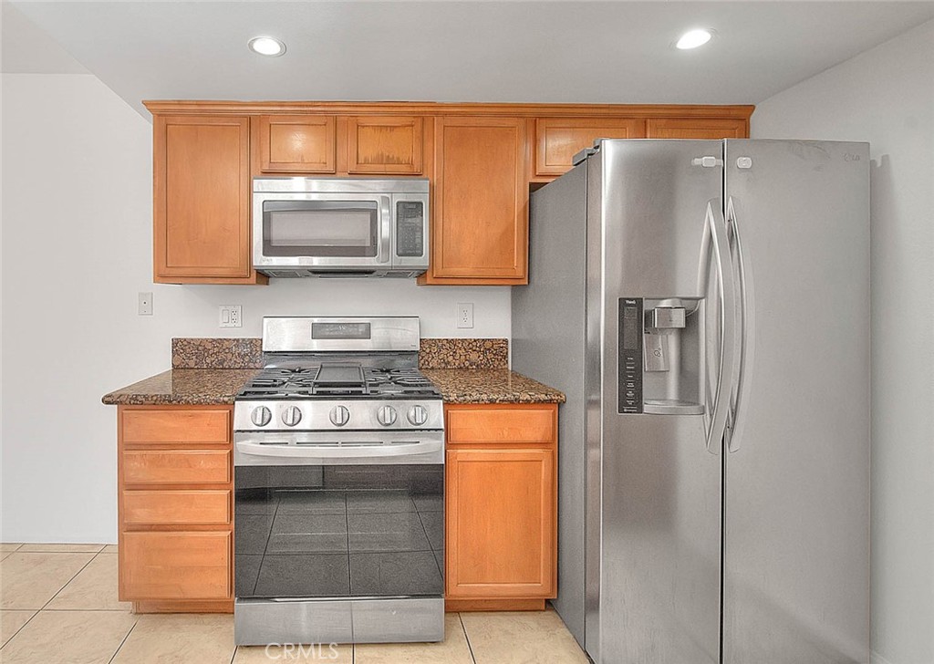 1315 Massachusetts Avenue, Unit 204 Riverside, CA 92507 - Photo 15 of 35