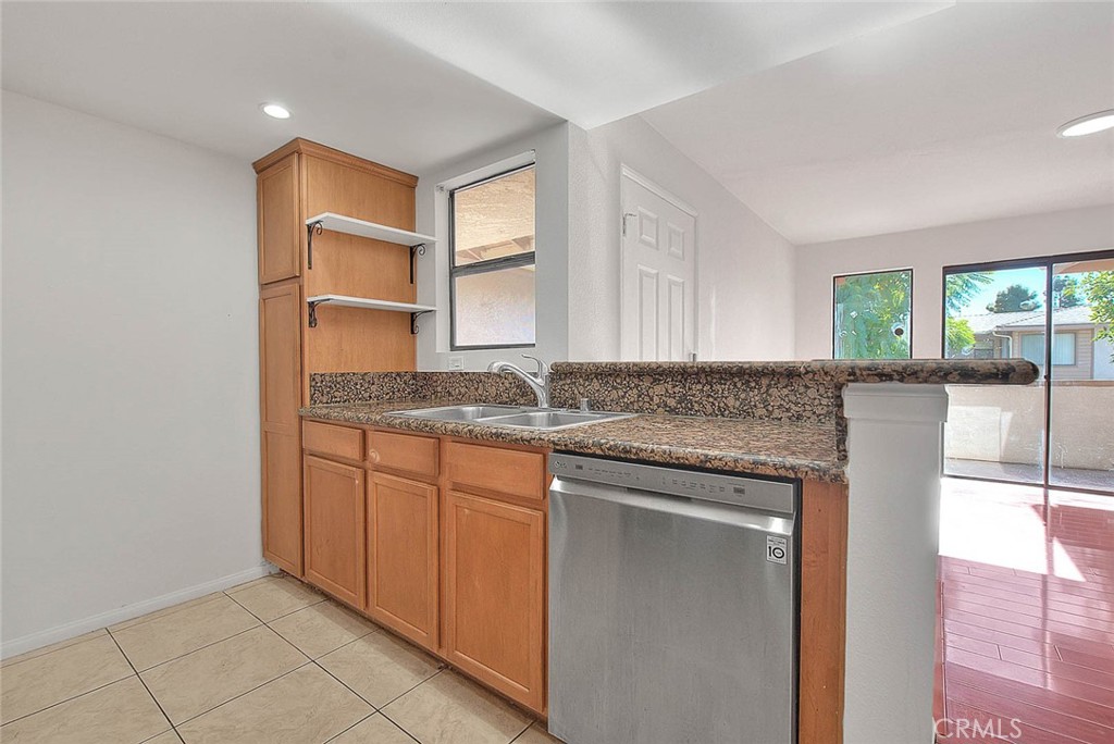 1315 Massachusetts Avenue, Unit 204 Riverside, CA 92507 - Photo 18 of 35