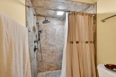 $515,000 | 15 Oak Creek Trail, Madison, WI 53717