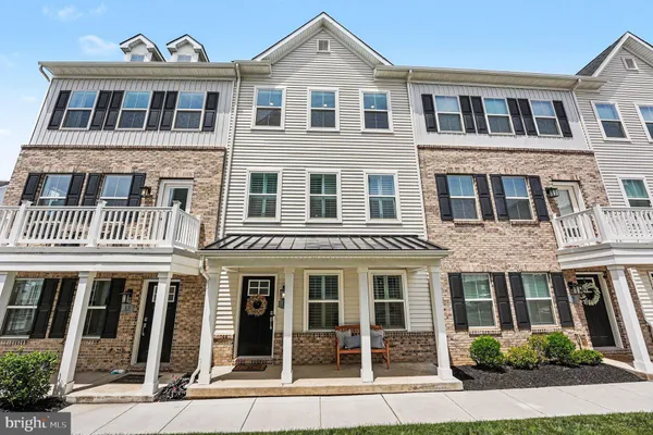 $619,000 | 11 Karpovich Alley, Bridgeport, PA 19405