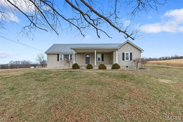 $319,000 | 10722 Roth Quarry Road, Ste. Genevieve, MO 63670