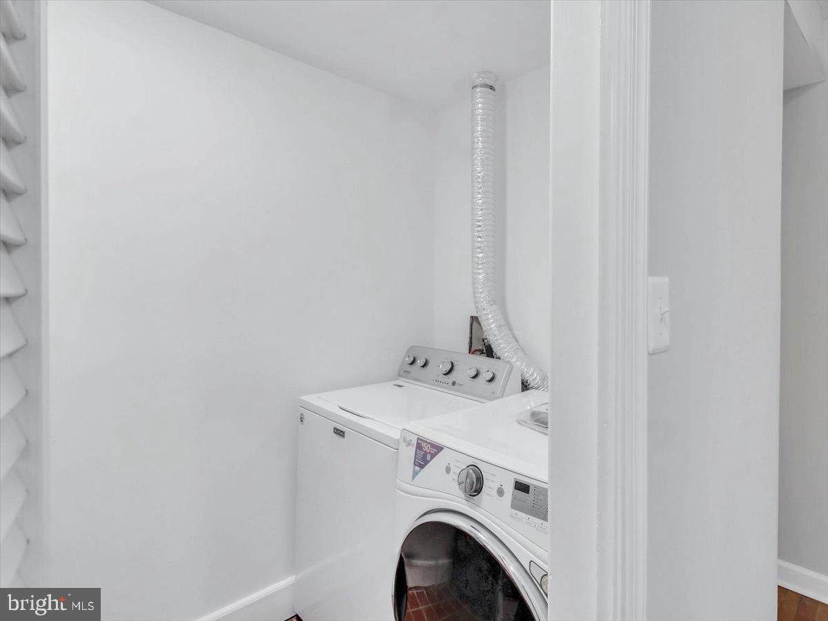 27 Bates Street Northwest Washington, DC 20001 - Photo 12 of 35 Washer and Dryer