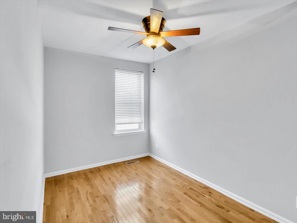 27 Bates Street Northwest Washington, DC 20001 - Photo 29 of 35 Upper Level 3rd Bedroom