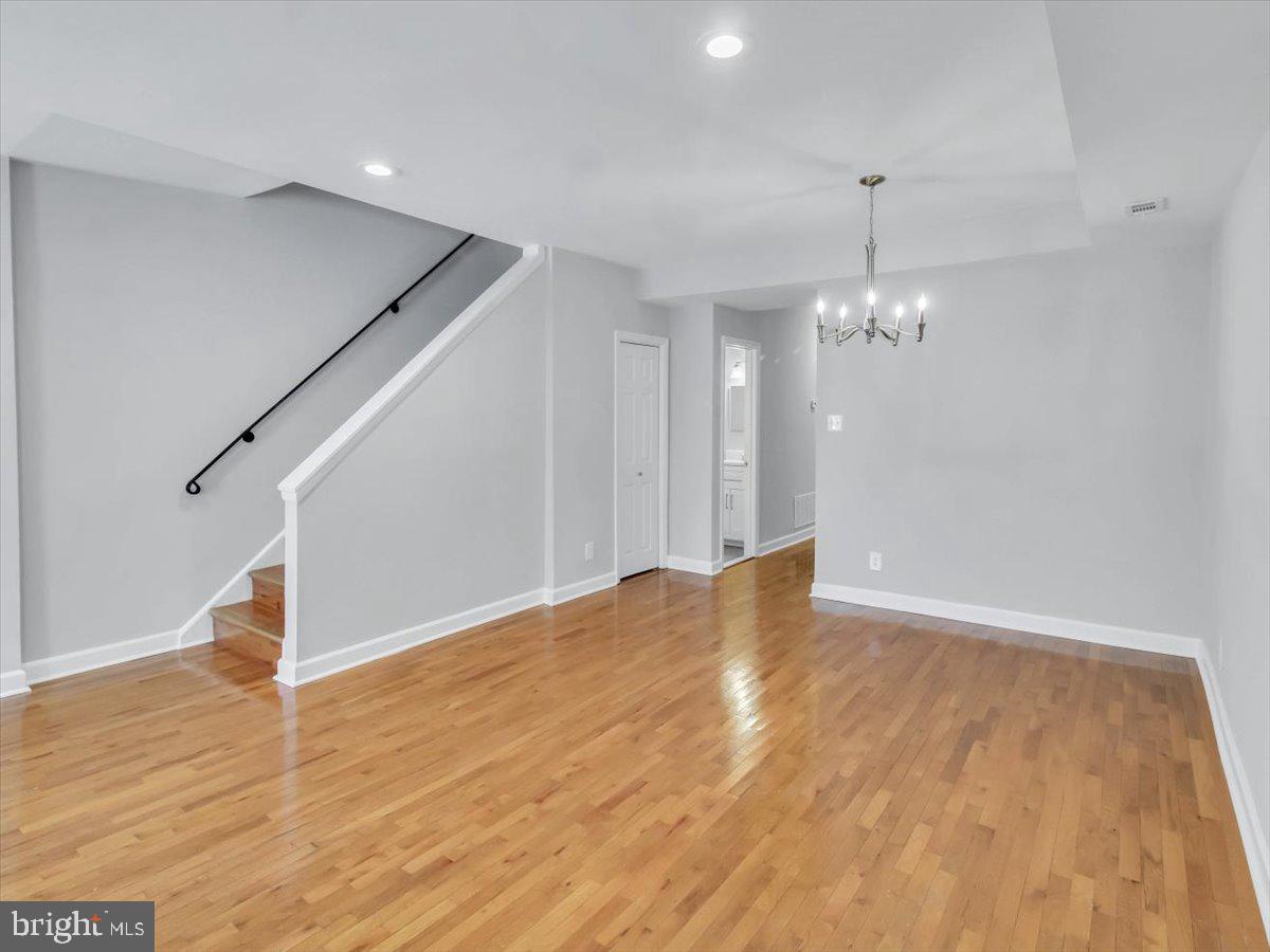 27 Bates Street Northwest Washington, DC 20001 - Photo 6 of 35 Living/Dining Room