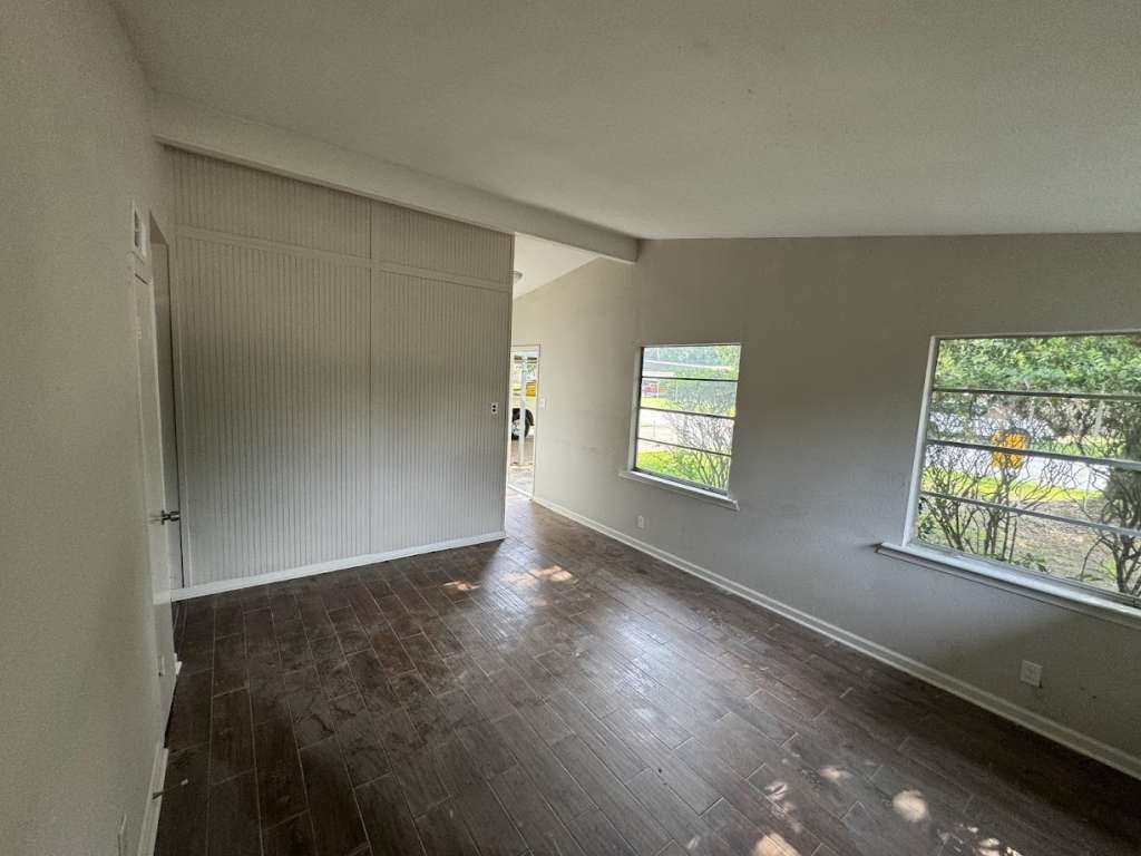 270 Triangle Drive Vidor, TX 77662 - Photo 13 of 27 an empty room with windows