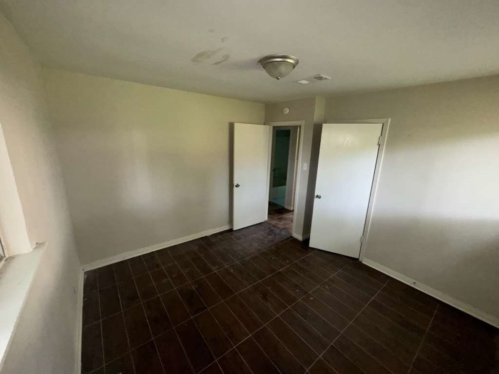 270 Triangle Drive Vidor, TX 77662 - Photo 28 of 29 a view of an empty room