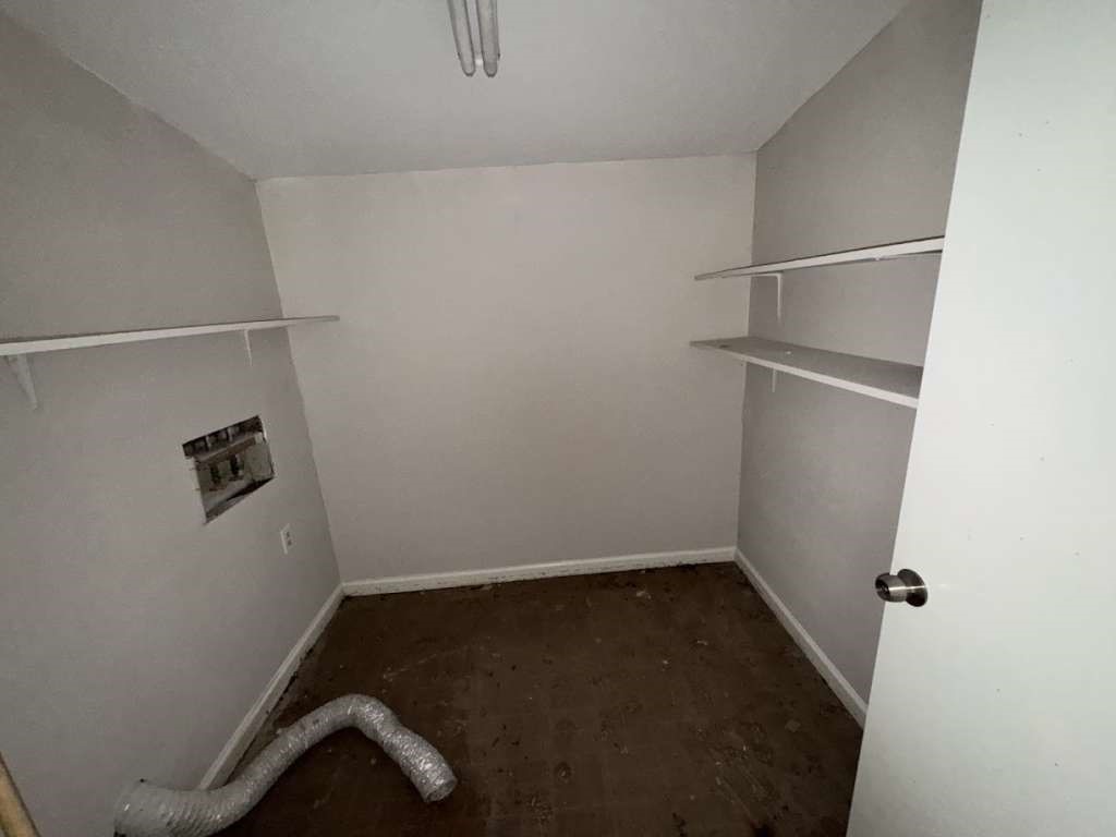 270 Triangle Drive Vidor, TX 77662 - Photo 29 of 29 a view of small space