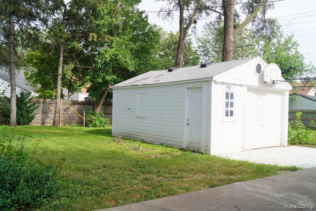 313 South Campbell Road Royal Oak, MI 48067 - Photo 2 of 8