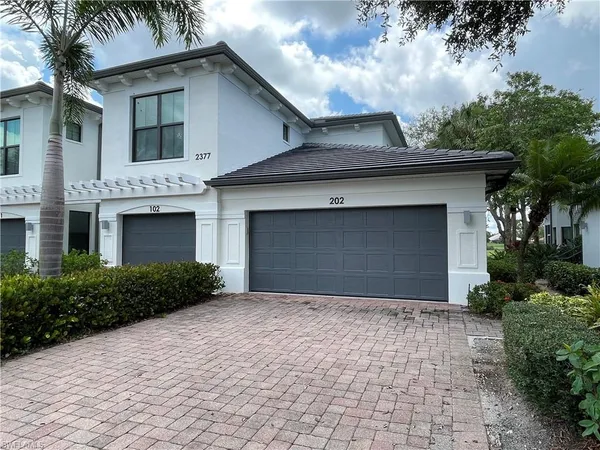 $8,000 | 2377 Ravenna Boulevard, Unit 202, Naples, FL 34109