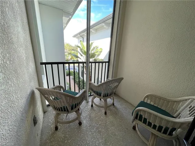 $8,000 | 2377 Ravenna Boulevard, Unit 202, Naples, FL 34109