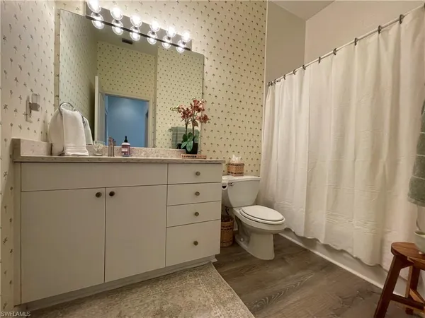 $8,000 | 2377 Ravenna Boulevard, Unit 202, Naples, FL 34109