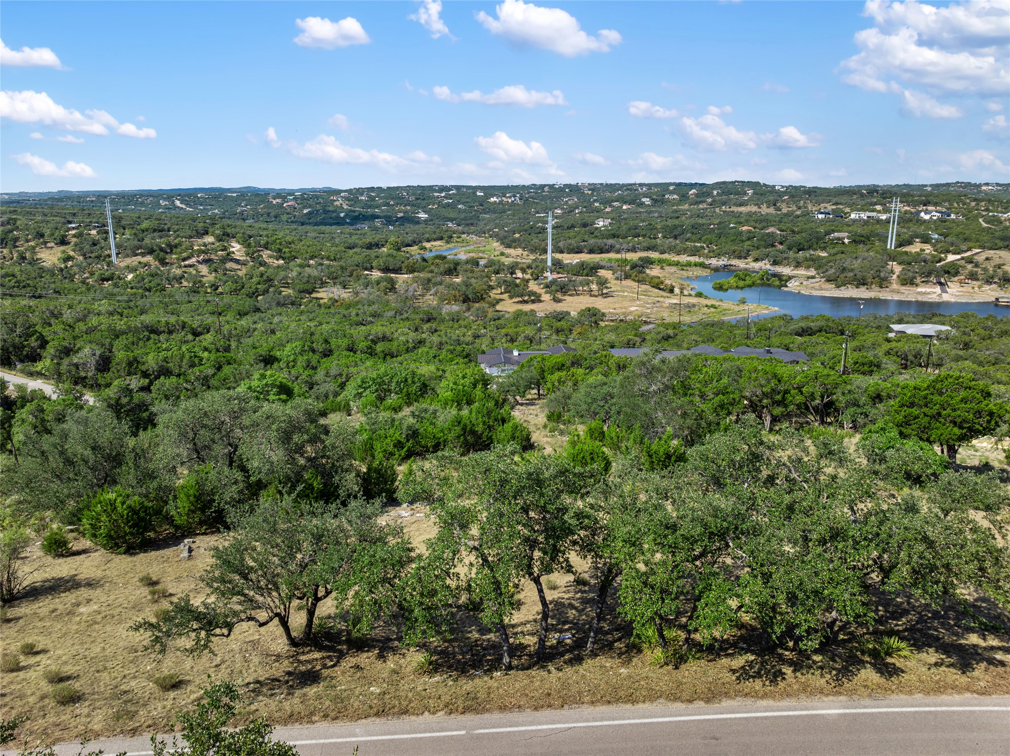 2804 Lakehurst Road Spicewood, TX 78669 - Photo 13 of 18