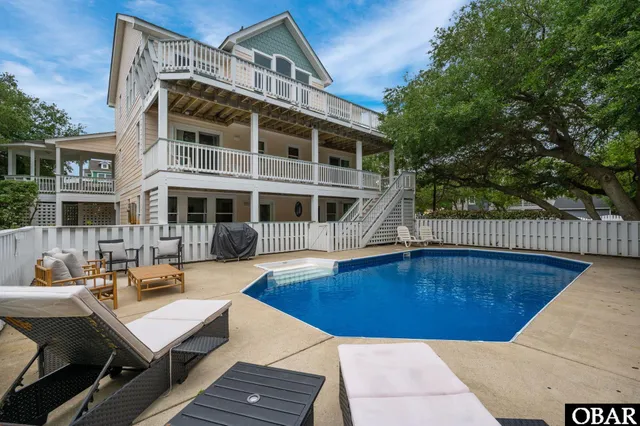 $1,349,900 | 134 Four Seasons Lane, Duck, NC 27949